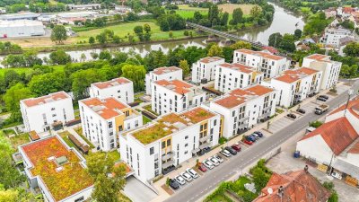 Leben am Wasser! Moderne 4-Zi.-Wohnung mit Balkon in Top-Lage!