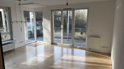 Wunderschöne 3 Zi.-Whg. mit riesigem Balkon