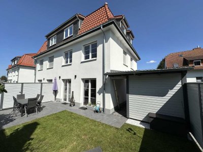 Neubau Stadtvilla mit luxuriöser Innenausstattung 5,5-Zimmer und Designerküche