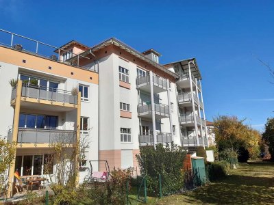 Helle 2-Zimmer-Wohnung mit Balkon und Alpenblick