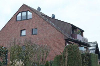 Schöne und gepflegte 2-Zimmer-Maisonette-Wohnung mit Balkon in Dormagen