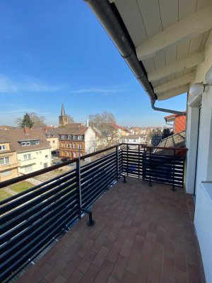 Helle 3 Zimmer Wohnung mit Balkon