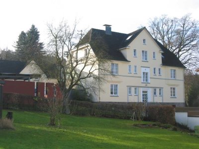 Mod. 2-Zimmer-Garten-Wohnung mit ca. 15 m² Terrasse in Gummersbach