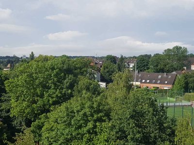 Helle 2,5-Zimmer-Wohnung mit Balkon sucht nette Nachmieter