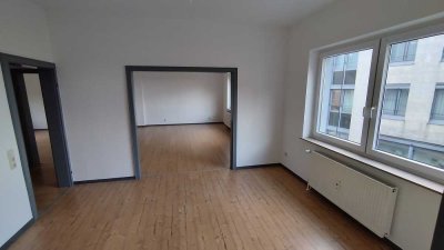 Renovierte 2 1/2  Zimmer Wohnung mit Balkon in Hachenburg Innenstadt