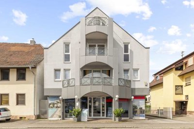 Renovierungsarbeiten inklusive! /  3-Zi-Mais.-ETW mit 89m² Wfl.-3 Balkone-Stellplatz im Hofbereich