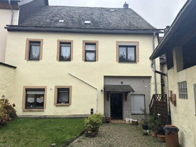 Einfamilienhaus mit viel Platz und gemütlichem Garten