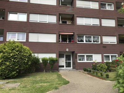 Attraktive 3,5-Raum-Wohnung mit EBK, Balkon und Tiefgarage in Heilbronn