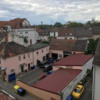 für BASF-Mitarbeiter, über den Dächern von Friesenheim, 3 ZKB