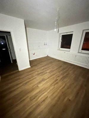 2 Zimmer mit großer Wohnküche