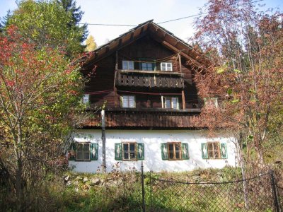 Bauernhaus mit Wirtschaftsgebäude in Stall im Mölltal