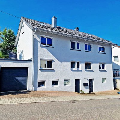 Stilvolle 3,5-Raum-Wohnung mit Terrasse und EBK in Reutlingen