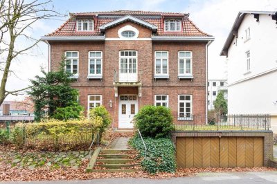 Villa mit vielfältigen Nutzungsmöglichkeiten in zentraler Lage von Pinneberg zu erwerben