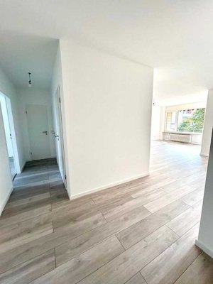 Erstbezug nach hochwertiger Modernisierung*helle 3 Zi.-Whg.*85 m²*Balkon**Provisionsfrei**