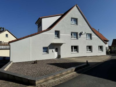 Freistehendes 2-Familienhaus in ruhiger Lage