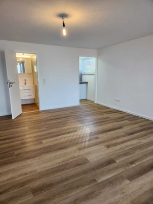 Wunderschöne 1-Zimmer-Wohnung mit gehobener Innenausstattung mit EBK in Reutlingen am Georgenberg