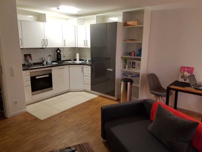 +++Top Lage! 2 Zimmer Wohnung inkl. hochwertiger Einbauküche, Terrasse, Stellplatz+++