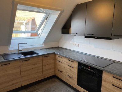 Kernsanierte 2,5-Zimmer-Maisonette-Wohnung mit gehobener Innenausstattung mit Einbauküche in Uhingen