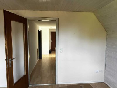 Gemütliche Dachgeschosswohnung nähe Uniklinik FÜR EINE PERSON