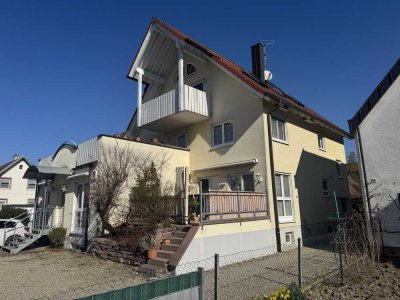 Kachelofen-Wärme! Traumhafte 4-Zimmer-Maisonette-Wohnung mit Sonnenterrassen in Kuppenheim