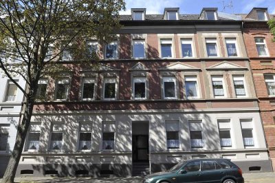 Frisch renovierte Maisonette Wohnung - 16 qm Balkon mit Blick ins Grüne