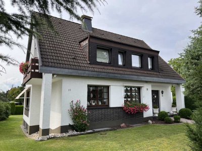 Gepflegtes freistehendes Einfamilienhaus mit großem Garten in Iserlohn - Sümmern