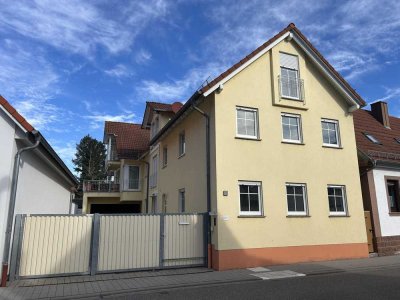 Schönes Einfamilienhaus mit zusätzlicher Wohnung im Zentrum von Kandel