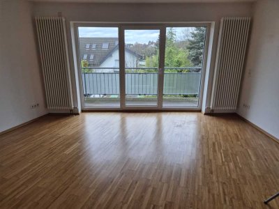 1-Raum-Appartement mit geh. Innenausstattung mit Balkon und EBK in Leichlingen (Rheinland)