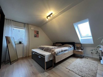 Frei ab 01.01.2025!!! Großzügige Maisonette-Wohnung mit zwei Bädern, Dachterrasse und EBK!!!