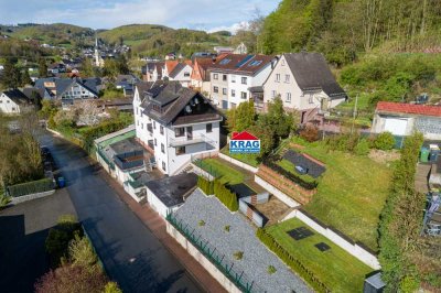 ++ KRAG Immobilien ++ Familienparadies: Gepflegt, 4 Balkone, angelegter Garten, Doppelgarage ++