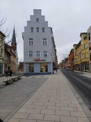 5 Raum Wohnung mit Balkon im Zentrum