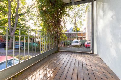 Geräumige Hochparterre-Altbauwohnung mit Balkon und Stellplatz in der Nordvorstadt