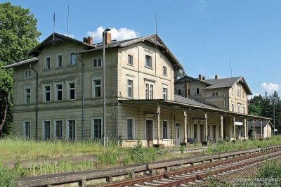 Ehemaliges Bahnhofsgebäude mit viel Potential und Gestaltungsmöglichkeiten