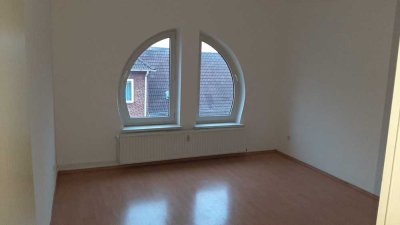 2-Zimmer-Altbauwohnung in Kiel-Gaarden