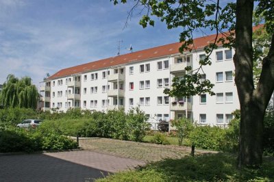 Familienfreundliche 3 - Raumwohnung mit Balkon - bezugsfertig 2025!