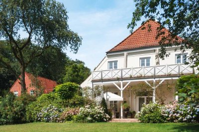 Erdgeschosswohnung zum herrschaftlichen Wohnen auf Parkgrundstück