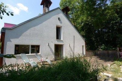 Großzügiges Landhaus 8 Zimmer 271 m² Wfl. auf ca. 600 m² Grund in Schönau an der Triesting!