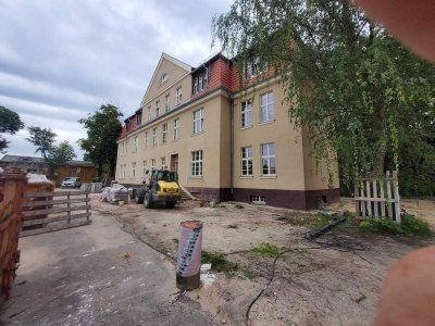 Wohnen im Denkmal - großzügige und helle  1-Raum-Wohnung mit Balkon