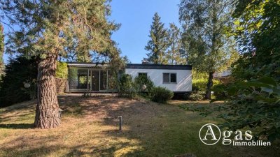 attraktiver Bungalow mit Sauna und großem Garten in Berlin-Kladow