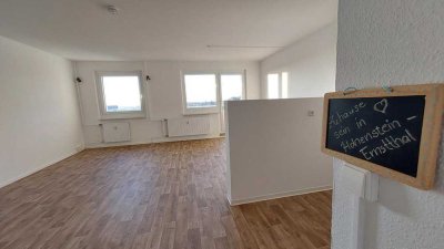 Große 3-Raum-Wohnung mit Balkon und Aufzug im 6. Stock! + *Jahresmitgliedschaft im Fitnessclub