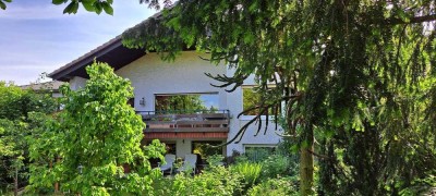 Einfamilienhaus mit idyllischem Garten.