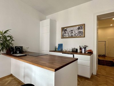 Charmante Altbau-Wohnung im 18. Bezirk Wiens - Historisches Flair trifft auf moderne Raffinesse