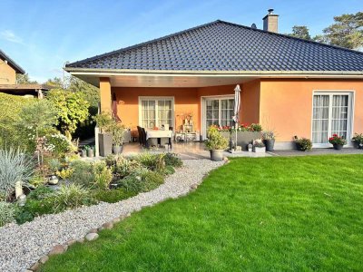 Gepflegter neuwertiger Bungalow mit Kamin in ruhiger Lage/ Provisionsfrei!!!