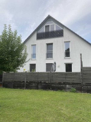 Neuwertige 5,5-Zimmer-Maisonette-Wohnung mit EBK