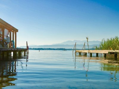 Absolute Top Lage - Wohnen am Wörthersee mit atemberaubendem eigenen Seezugang