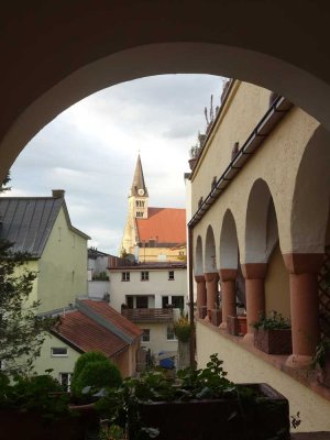 Bezaubernde  2-Zi-Altstadtwohnung mit Arkadenterrasse