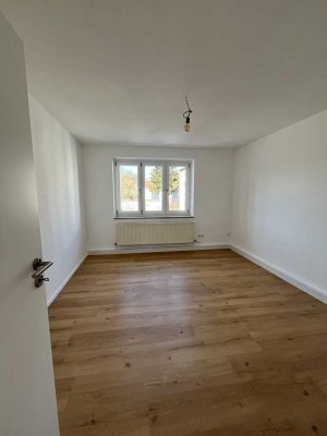 Erstbezug nach Sanierung: exklusive 3-Zimmer-Wohnung in Deggendorf