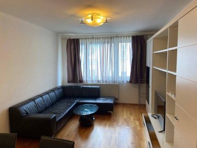 Exquisit voll möbliertes Apartment mit Balkon in zentraler Lage!