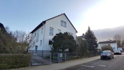 2-Familienhaus mit Garage und Garten in zentraler Lage !!!