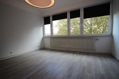 Helle & ruhige & zentrale 2 Zi-Wohnung mit sonnigem Balkon